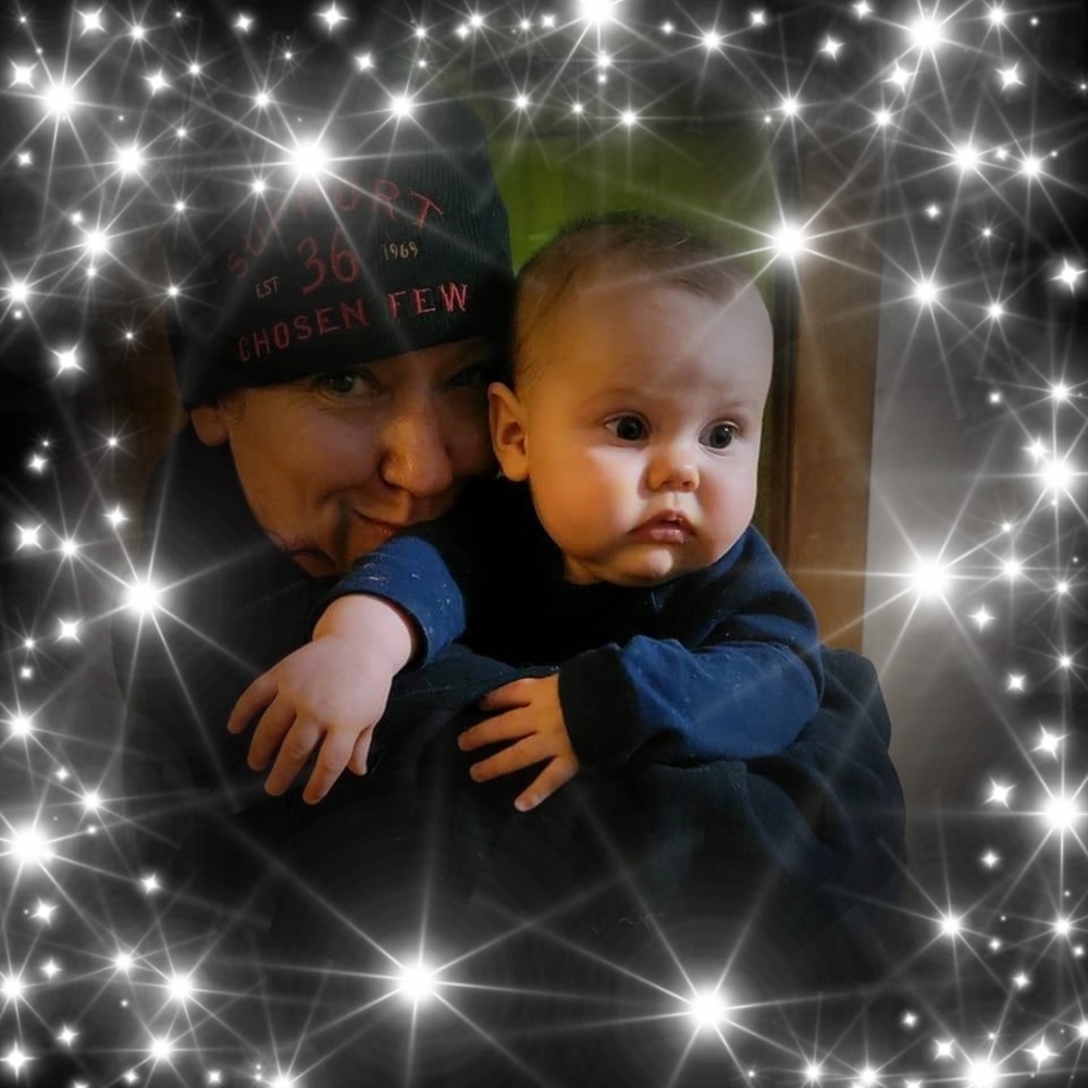 Meet your Posher, Dee